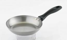 町工場の粋な鉄フライパン20cm